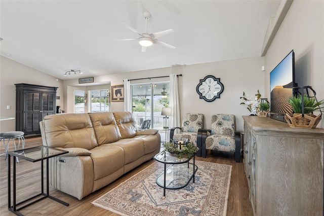 132 FLORIDANA ROAD, Debary, FL 32713