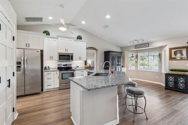 132 FLORIDANA ROAD, Debary, FL 32713