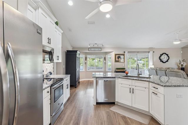 132 FLORIDANA ROAD, Debary, FL 32713