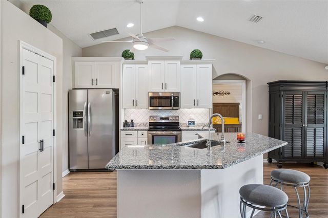 132 FLORIDANA ROAD, Debary, FL 32713