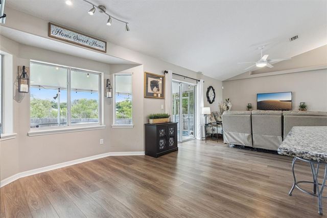 132 FLORIDANA ROAD, Debary, FL 32713