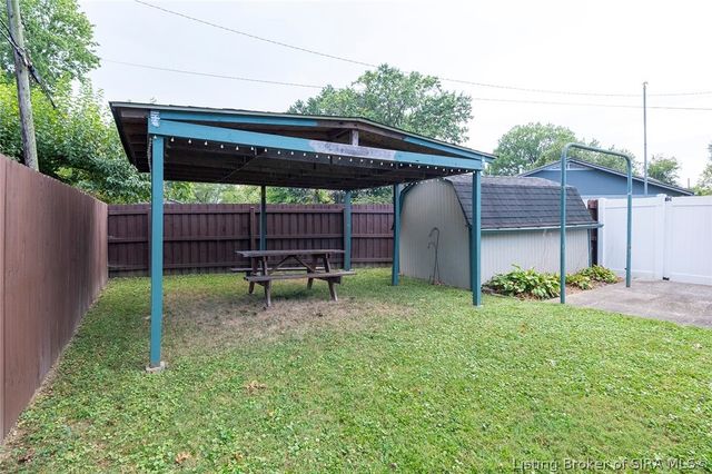 1022 Hazelwood Court, Clarksville, IN 47129