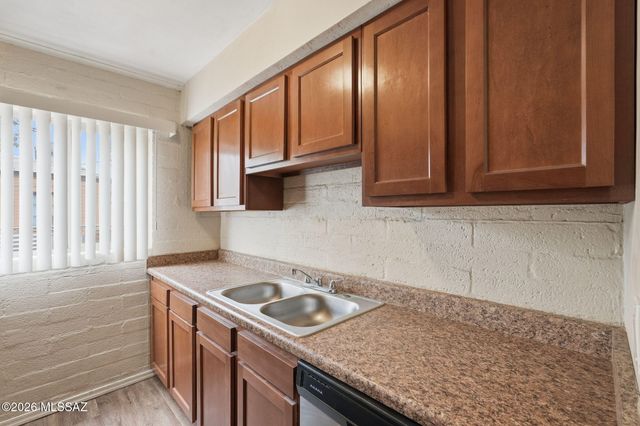 2518-2520 E Cameron Vista, Tucson, AZ 85713