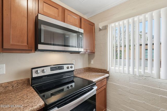 2518-2520 E Cameron Vista, Tucson, AZ 85713