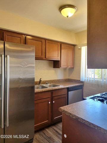 2518-2520 E Cameron Vista, Tucson, AZ 85713