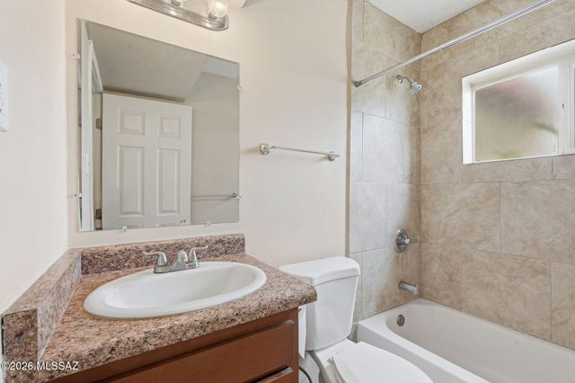 2518-2520 E Cameron Vista, Tucson, AZ 85713