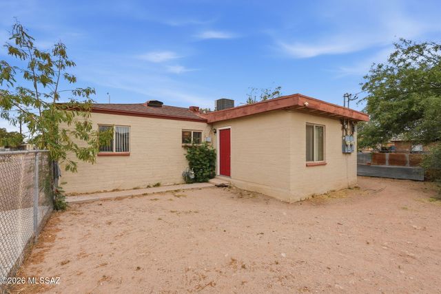 2518-2520 E Cameron Vista, Tucson, AZ 85713