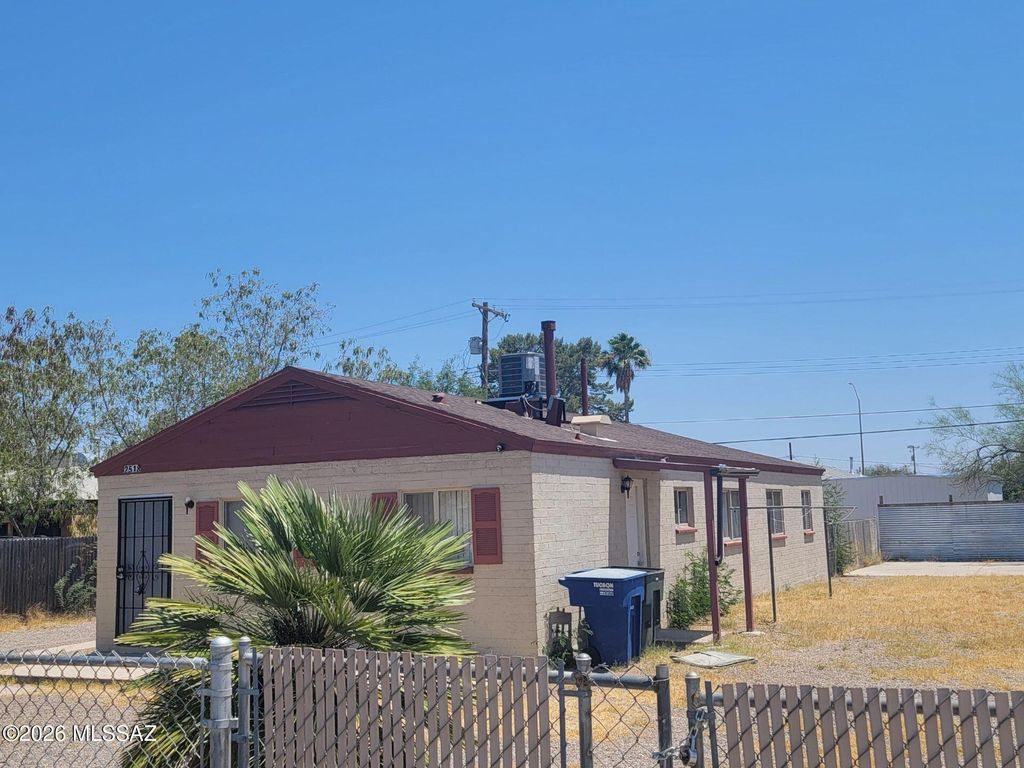 2518-2520 E Cameron Vista, Tucson, AZ 85713