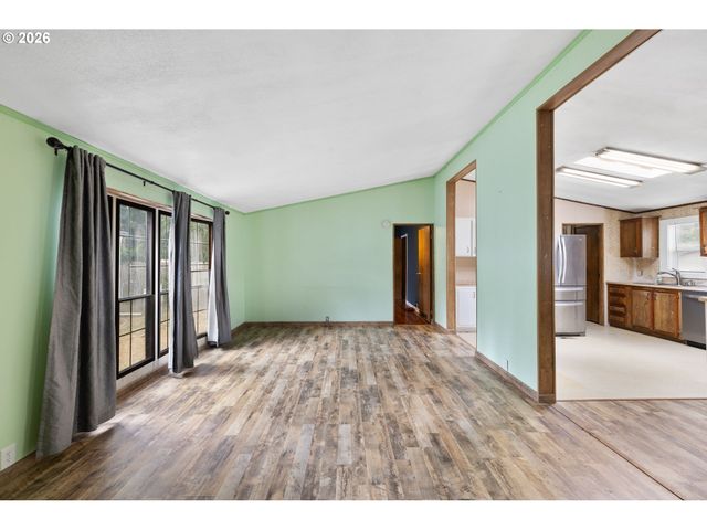 13141 Se POWELL Blvd 18, Portland, OR 97236
