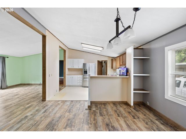 13141 Se POWELL Blvd 18, Portland, OR 97236