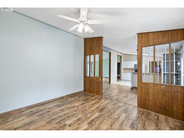13141 Se POWELL Blvd 18, Portland, OR 97236