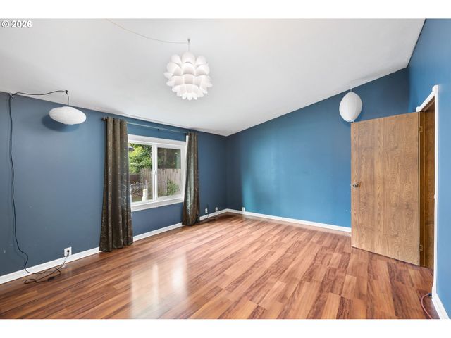 13141 Se POWELL Blvd 18, Portland, OR 97236