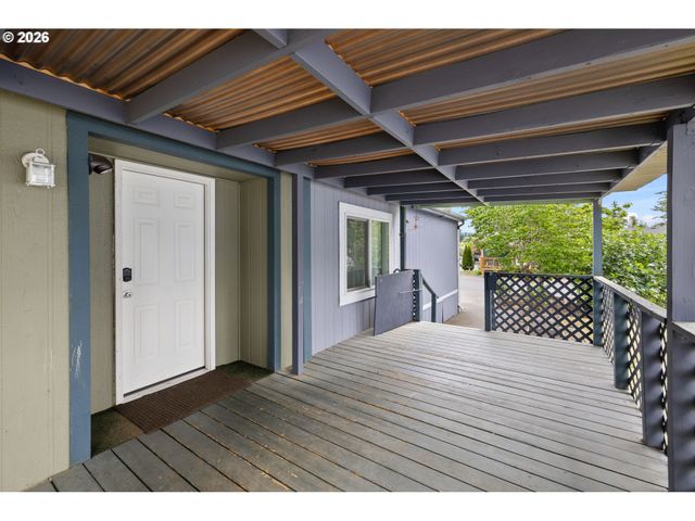 13141 Se POWELL Blvd 18, Portland, OR 97236