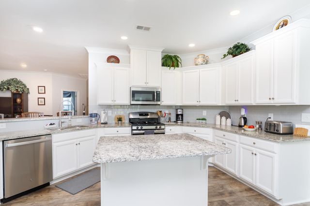 1004 Black Skimmer Dr., Conway, SC 29526