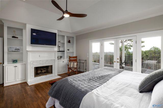 2213 Hidden Ridge Circle, Vestavia Hills, AL 35243