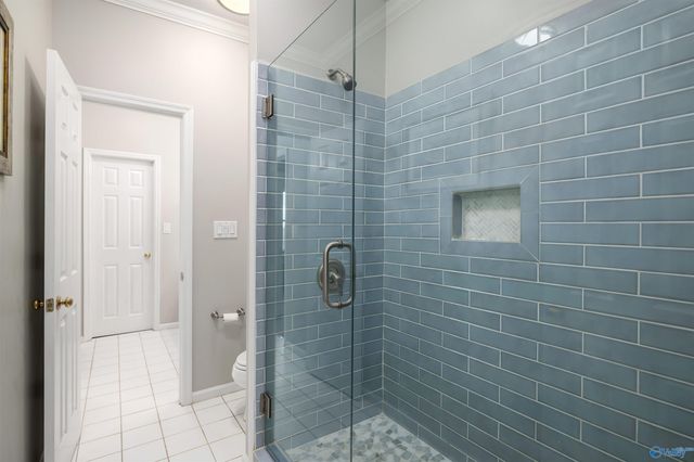 2213 Hidden Ridge Circle, Vestavia Hills, AL 35243