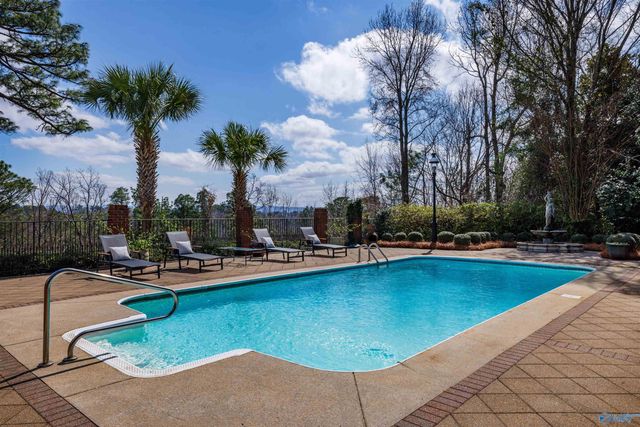 2213 Hidden Ridge Circle, Vestavia Hills, AL 35243