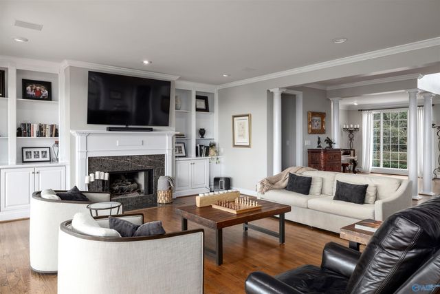 2213 Hidden Ridge Circle, Vestavia Hills, AL 35243