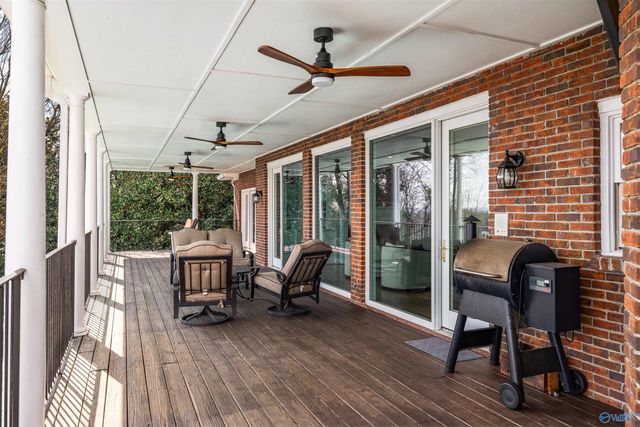 2213 Hidden Ridge Circle, Vestavia Hills, AL 35243