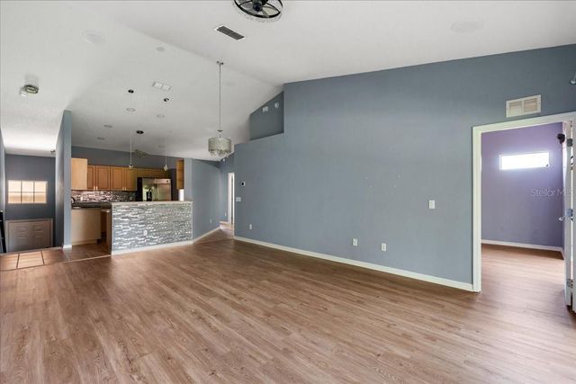 5336 EDGEWATER WAY 5336, Oxford, FL 34484