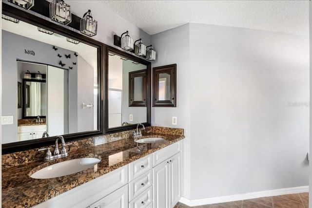 5336 EDGEWATER WAY 5336, Oxford, FL 34484