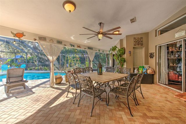 3809 BUCKINGHAM LOOP DRIVE, Valrico, FL 33594