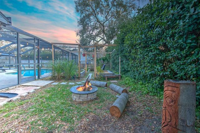 3809 BUCKINGHAM LOOP DRIVE, Valrico, FL 33594