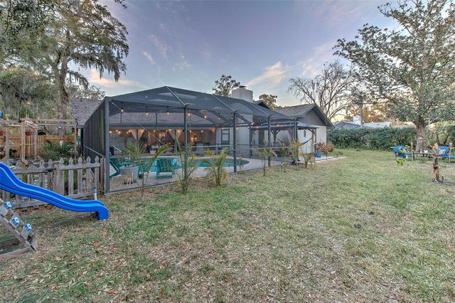 3809 BUCKINGHAM LOOP DRIVE, Valrico, FL 33594