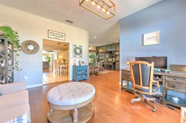 3809 BUCKINGHAM LOOP DRIVE, Valrico, FL 33594