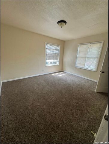 111 WAKE FORREST DR, San Antonio, TX 78228