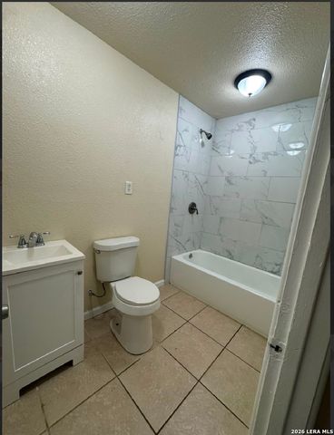111 WAKE FORREST DR, San Antonio, TX 78228