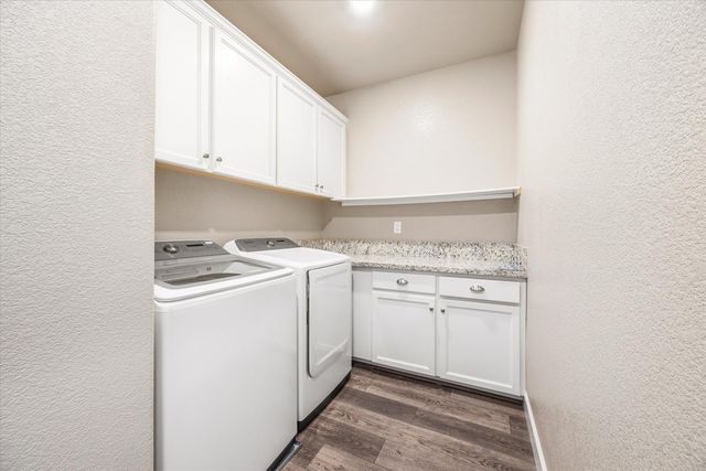 5636 Whisper Wind Way, Roseville, CA 95747
