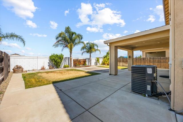 5636 Whisper Wind Way, Roseville, CA 95747
