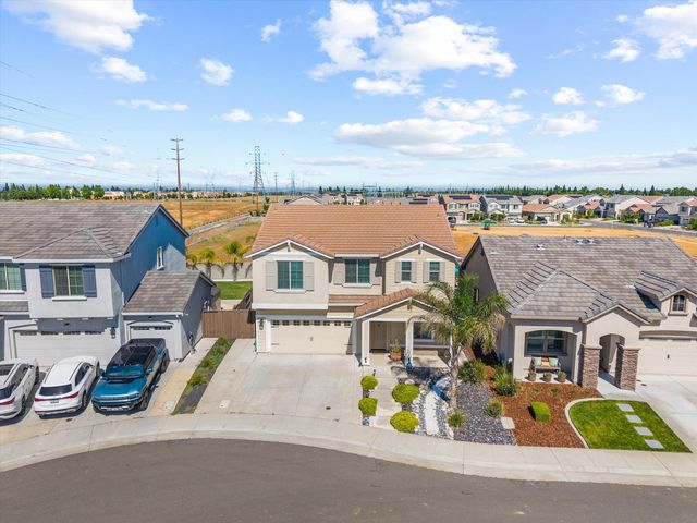5636 Whisper Wind Way, Roseville, CA 95747
