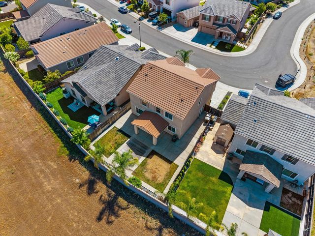 5636 Whisper Wind Way, Roseville, CA 95747