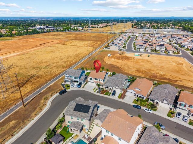 5636 Whisper Wind Way, Roseville, CA 95747