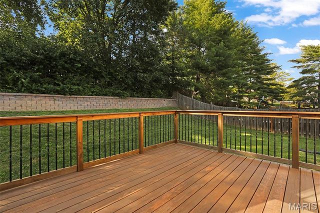 61 Moselle Court, Florissant, MO 63031