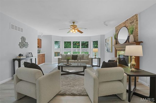 61 Moselle Court, Florissant, MO 63031