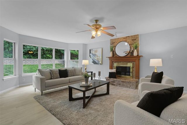 61 Moselle Court, Florissant, MO 63031