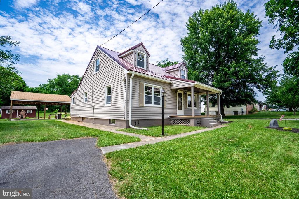 Image 10 of property listing at 12834 POINT SALEM RD, Hagerstown, MD 21740