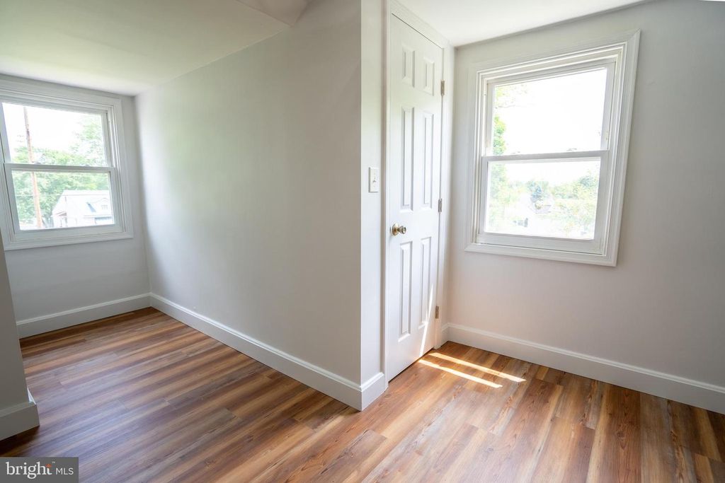 Image 25 of property listing at 12834 POINT SALEM RD, Hagerstown, MD 21740