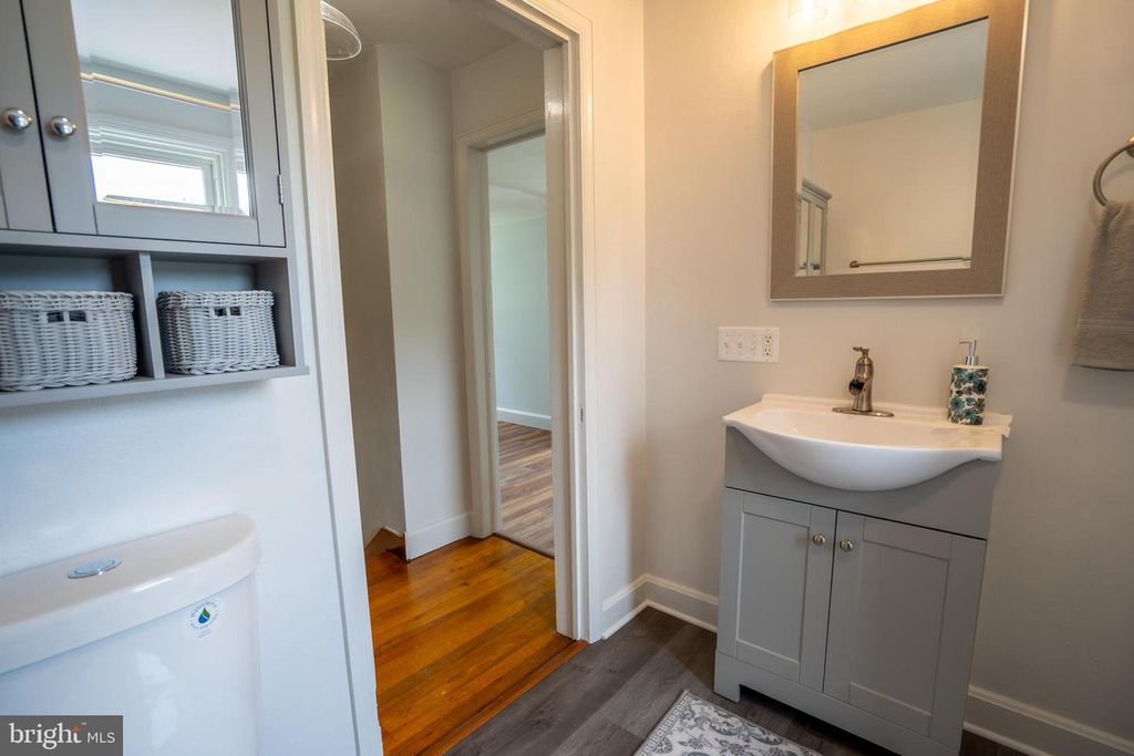 Image 28 of property listing at 12834 POINT SALEM RD, Hagerstown, MD 21740