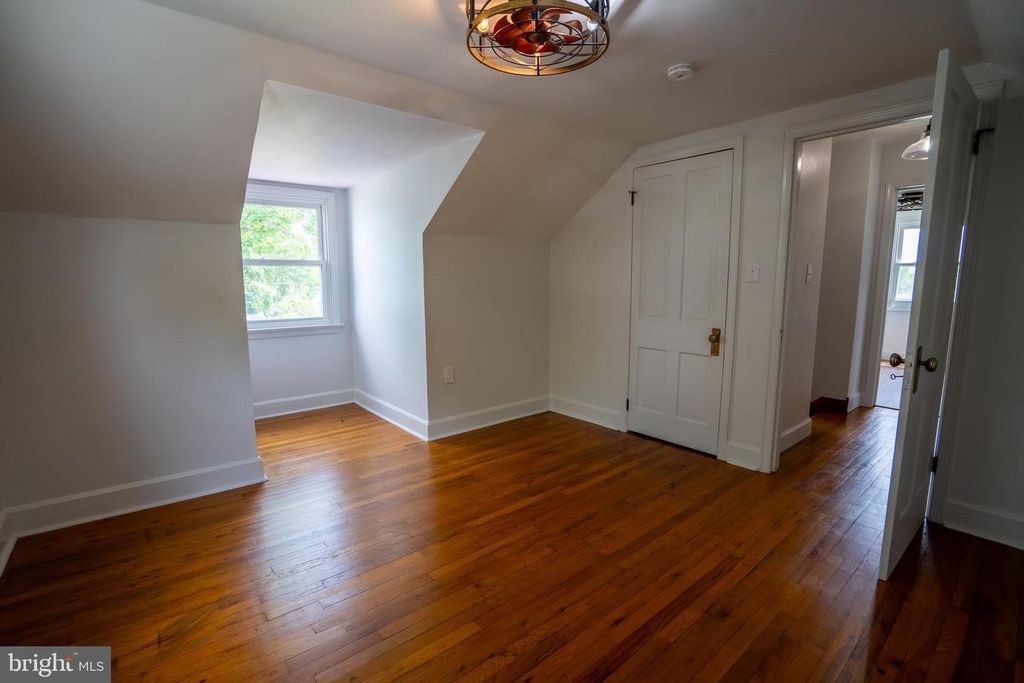 Image 31 of property listing at 12834 POINT SALEM RD, Hagerstown, MD 21740