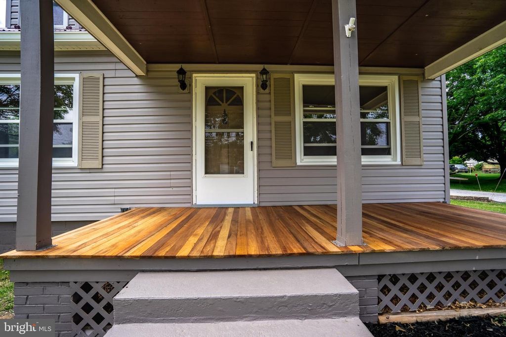 Image 7 of property listing at 12834 POINT SALEM RD, Hagerstown, MD 21740