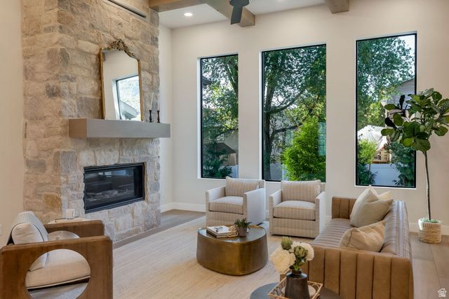 33 E 1500 S, Farmington, UT 84025