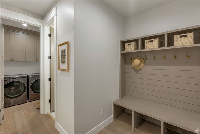 33 E 1500 S, Farmington, UT 84025