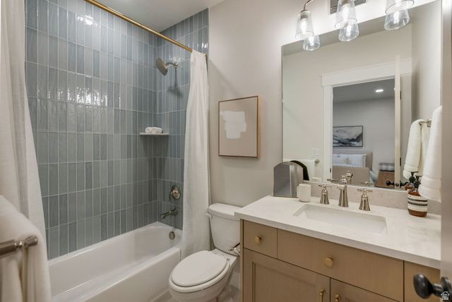 33 E 1500 S, Farmington, UT 84025