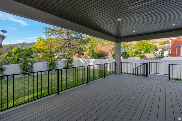 33 E 1500 S, Farmington, UT 84025