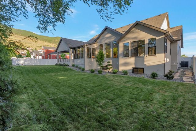 33 E 1500 S, Farmington, UT 84025