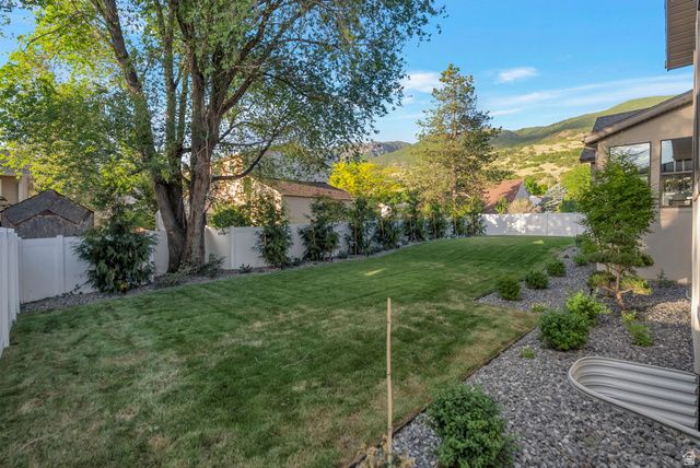 33 E 1500 S, Farmington, UT 84025